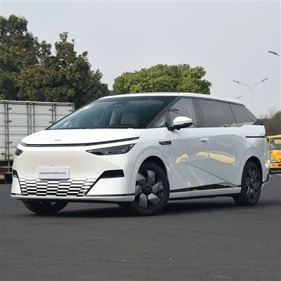 MPV electric XPeng X9 RWD